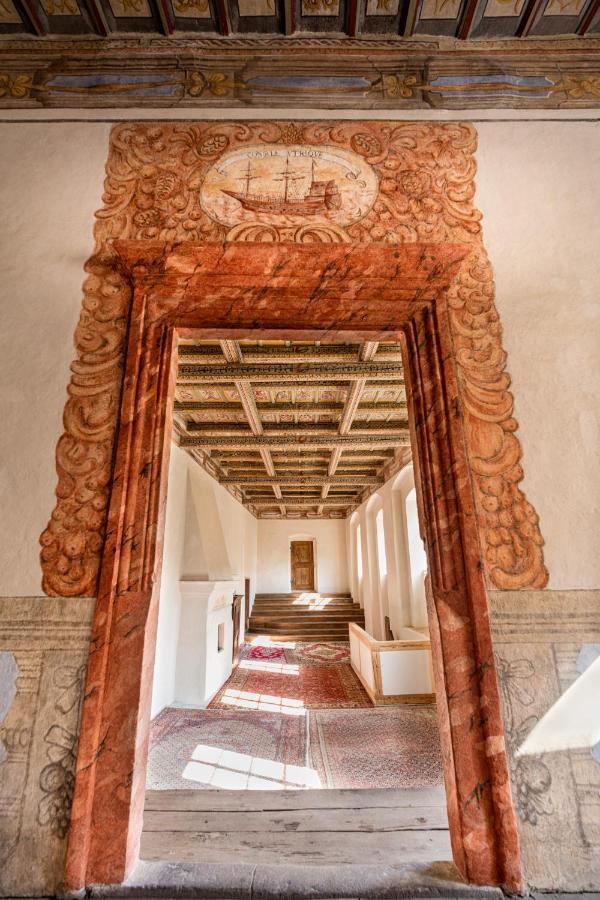 Palac Gorzanow ภายนอก รูปภาพ