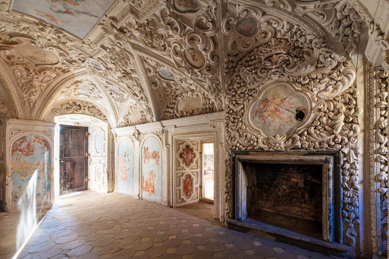 Palac Gorzanow ภายนอก รูปภาพ